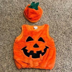 Halloween pumpkin costume for boy or girl size 3-6 month